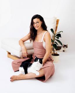 Müjde Uzman feet photo 10