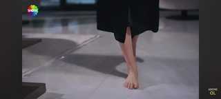 Müjde Uzman feet photo 5