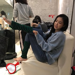 Na-Eun Son feet photo 2