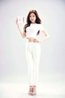 Na-Eun Son feet photo 1