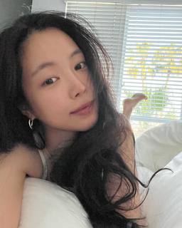 Na-Eun Son feet photo 13