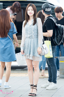 Na-Eun Son feet photo 6