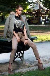 Nabilla Benattia feet photo thumbnail