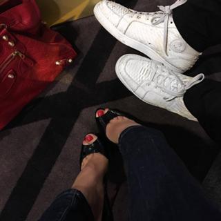 Nabilla Benattia feet photo thumbnail