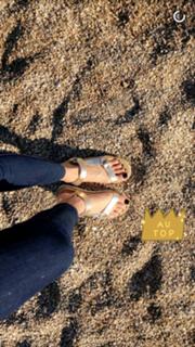 Nabilla Benattia feet photo thumbnail