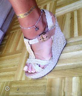Nabilla Benattia feet photo thumbnail