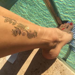 Nabilla Benattia feet photo thumbnail