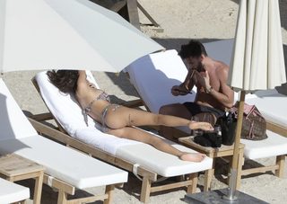 Nabilla Benattia feet photo thumbnail