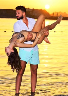 Nabilla Benattia feet photo thumbnail