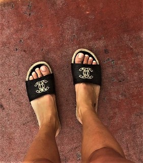 Nabilla Benattia feet photo thumbnail