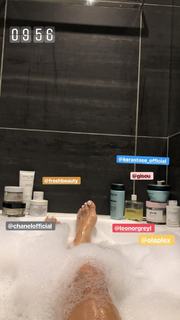 Nabilla Benattia feet photo thumbnail