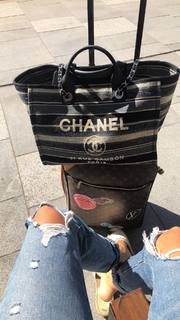 Nabilla Benattia feet photo thumbnail