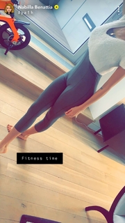 Nabilla Benattia feet photo thumbnail