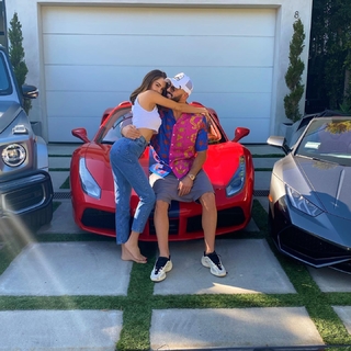 Nabilla Benattia feet photo thumbnail