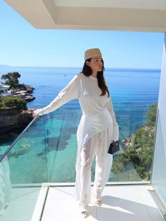 Nabilla Benattia feet photo 5