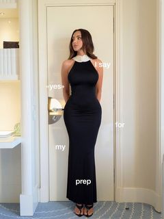 Nabilla Benattia feet photo 1
