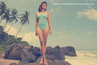 Nadeesha Hemamali feet photo 19