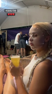 Nadezhda Dorofeeva feet photo thumbnail