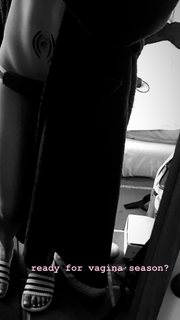 Nadezhda Tolokonnikova feet photo 20