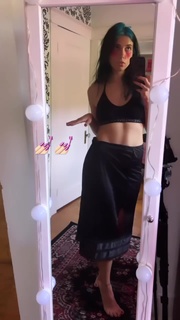 Nadezhda Tolokonnikova feet photo 3