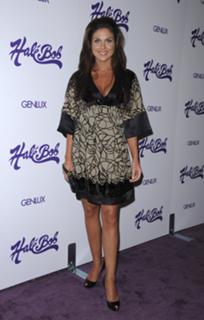 Nadia Bjorlin feet photo thumbnail