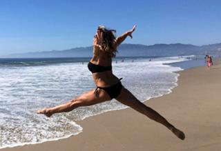 Nadia Comaneci feet photo thumbnail