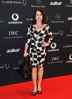 Nadia Comaneci feet photo thumbnail