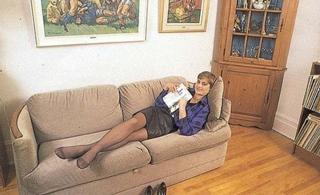 Nadia Comaneci feet photo thumbnail