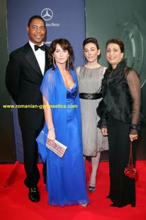 Nadia Comaneci feet photo thumbnail