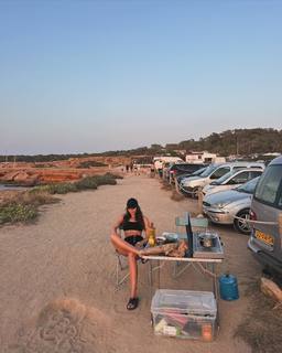 Nadia Dlugosz feet photo thumbnail