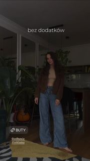 Nadia Dlugosz feet photo thumbnail