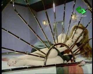 Nadia El Guindy feet photo 9