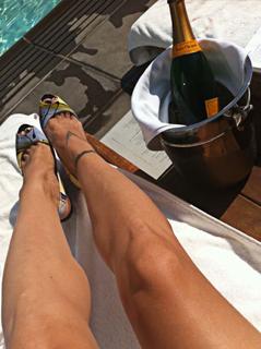 Nadia G. feet photo 3