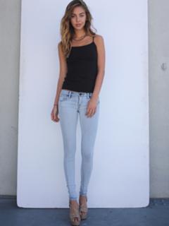Nadia Mejia feet photo 17