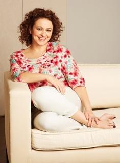 Nadia Sawalha feet photo 1