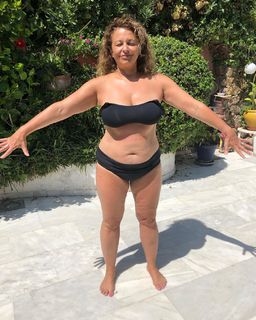 Nadia Sawalha feet photo 14