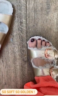 Nadia Sawalha feet photo 7
