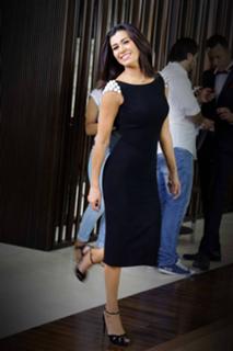 Nadine Al Rassi feet photo thumbnail