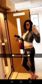 Nadine Al Rassi feet photo thumbnail