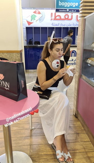 Nadine Al Rassi feet photo thumbnail