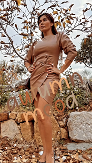 Nadine Al Rassi feet photo thumbnail