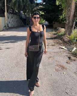 Nadine Al Rassi feet photo thumbnail