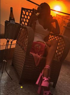 Nadine Al Rassi feet photo thumbnail