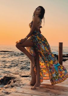 Nadine Al Rassi feet photo thumbnail