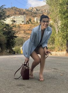 Nadine Al Rassi feet photo thumbnail