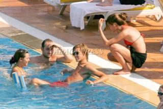 Nadine Casiraghi feet photo 12