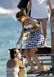 Nadine Casiraghi feet photo 7