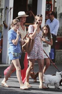 Nadine Casiraghi feet photo 9