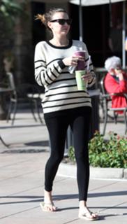 Nadine Coyle feet photo 12