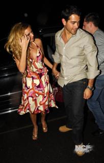 Nadine Coyle feet photo 3